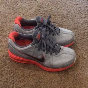 Nike fit sole shock runner women 5.5 - like new